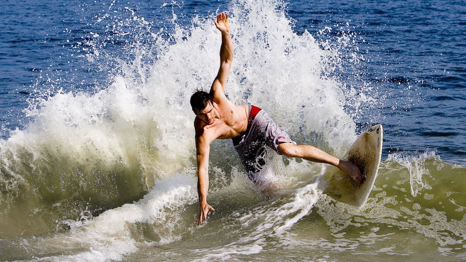 梅西代表国家队出场，球迷期待英雄归来，梅西国家队正式比赛都是对谁打进的